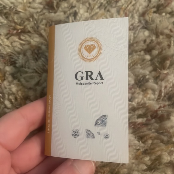 Princess cut genuine moissanite ring GRA certified - Picture 11 of 13